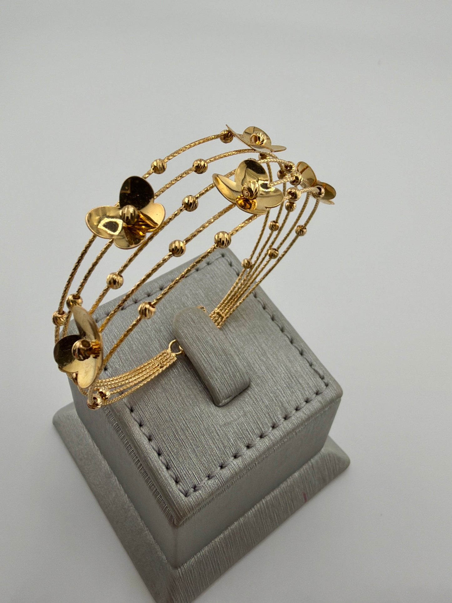 Gold flower bracelet