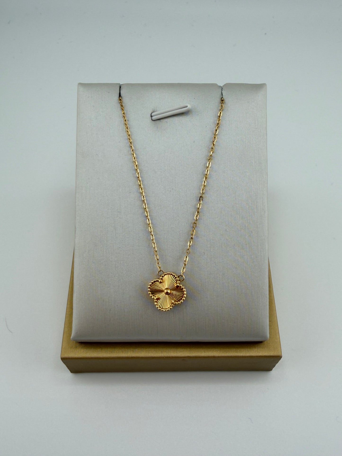Collier Trèfle en Or 18K