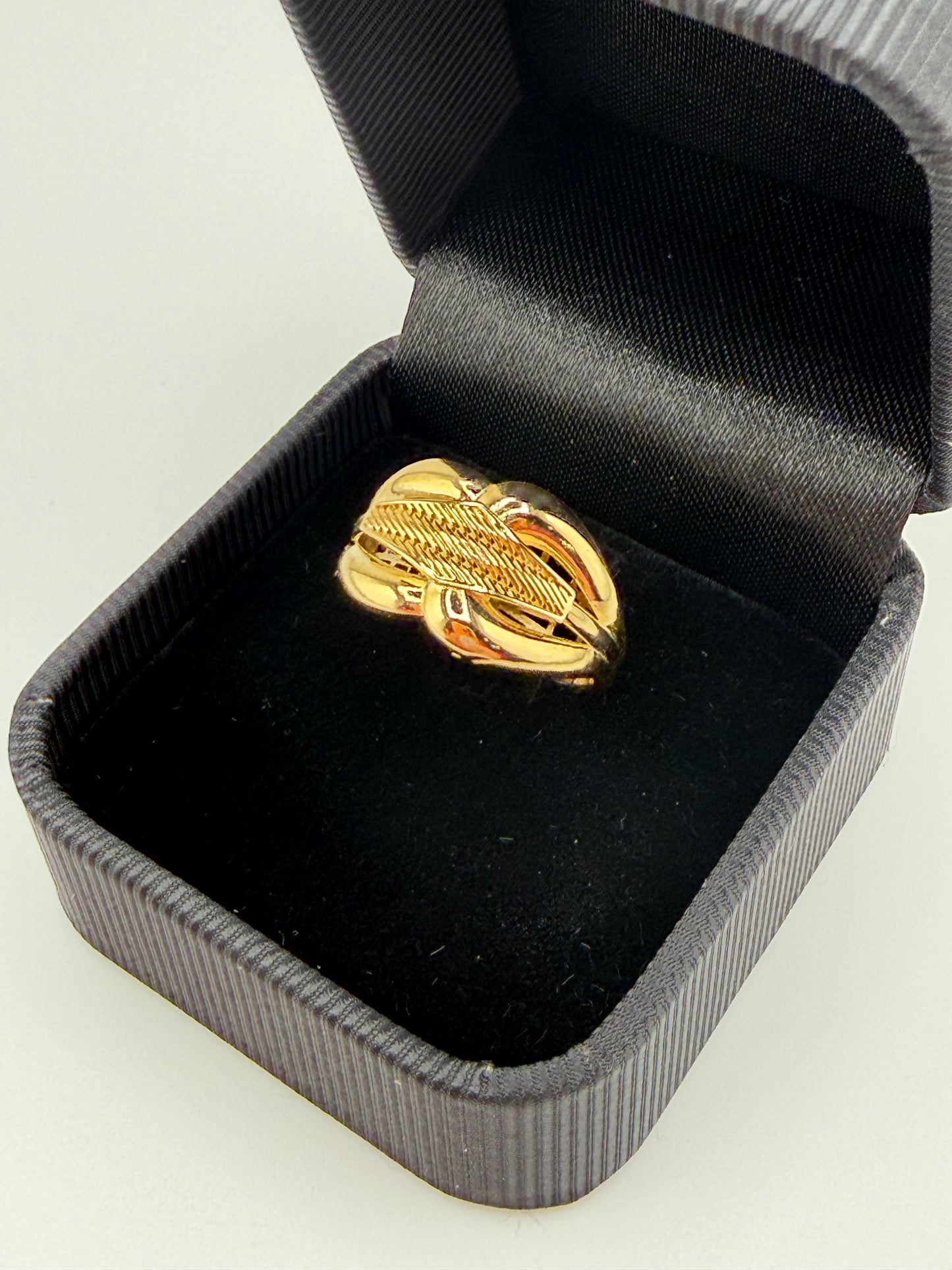 Bague Signature Tressée en or 18K – 2,29 g