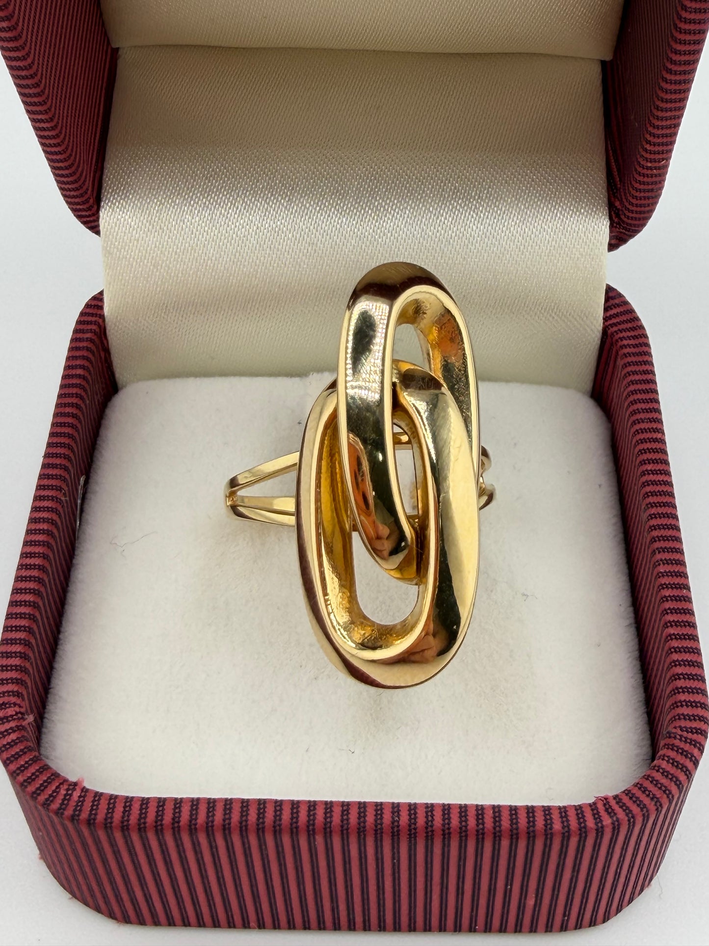Bague Maillons Contemporains en Or 18 Carats