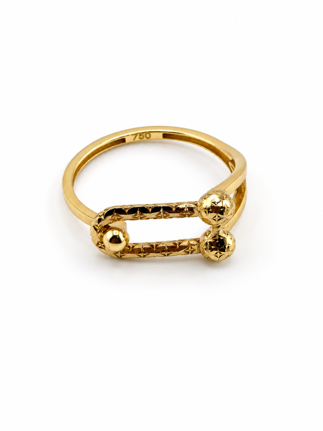 Bague élégante en or jaune 18 carats — taille 9