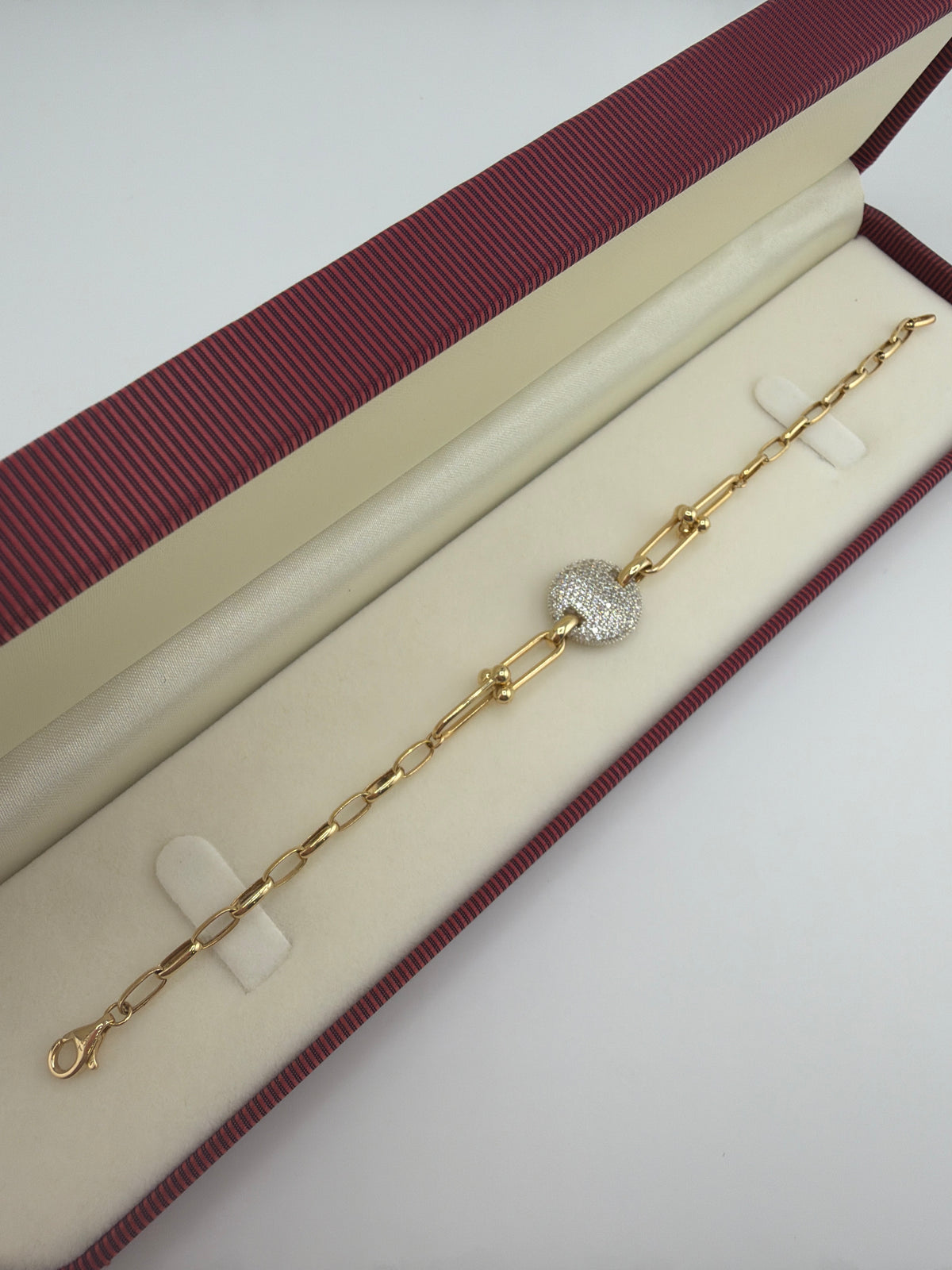Bracelet maillons avec médaillon – Or 18K. 4.85g