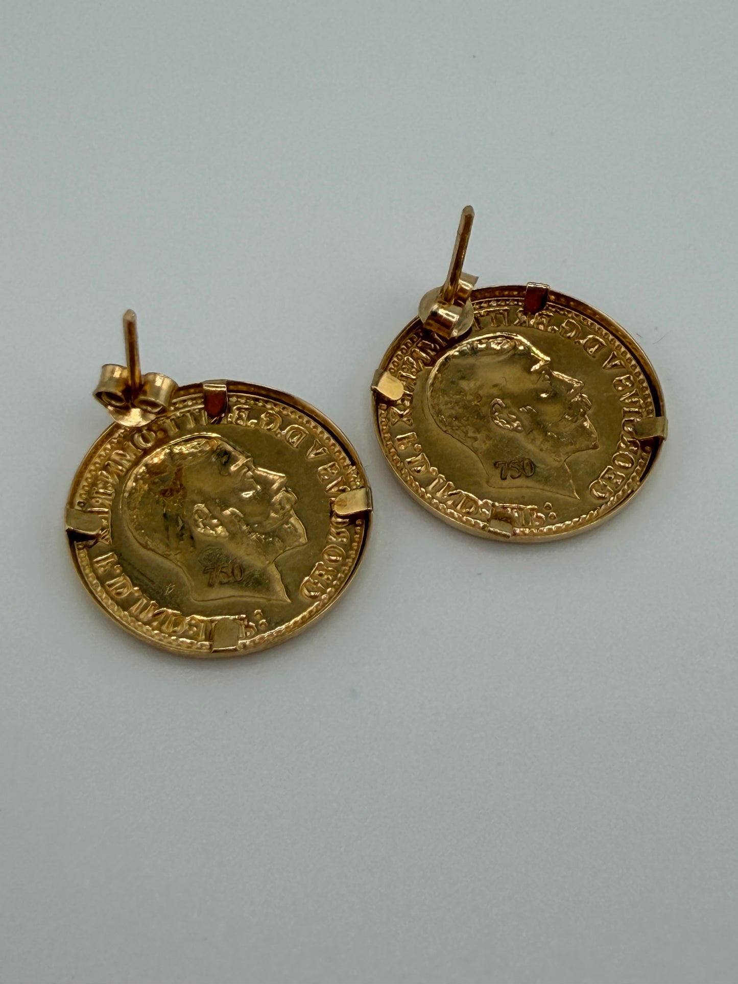Boucles d’oreilles en or 18 carats style monnaie britannique Georges