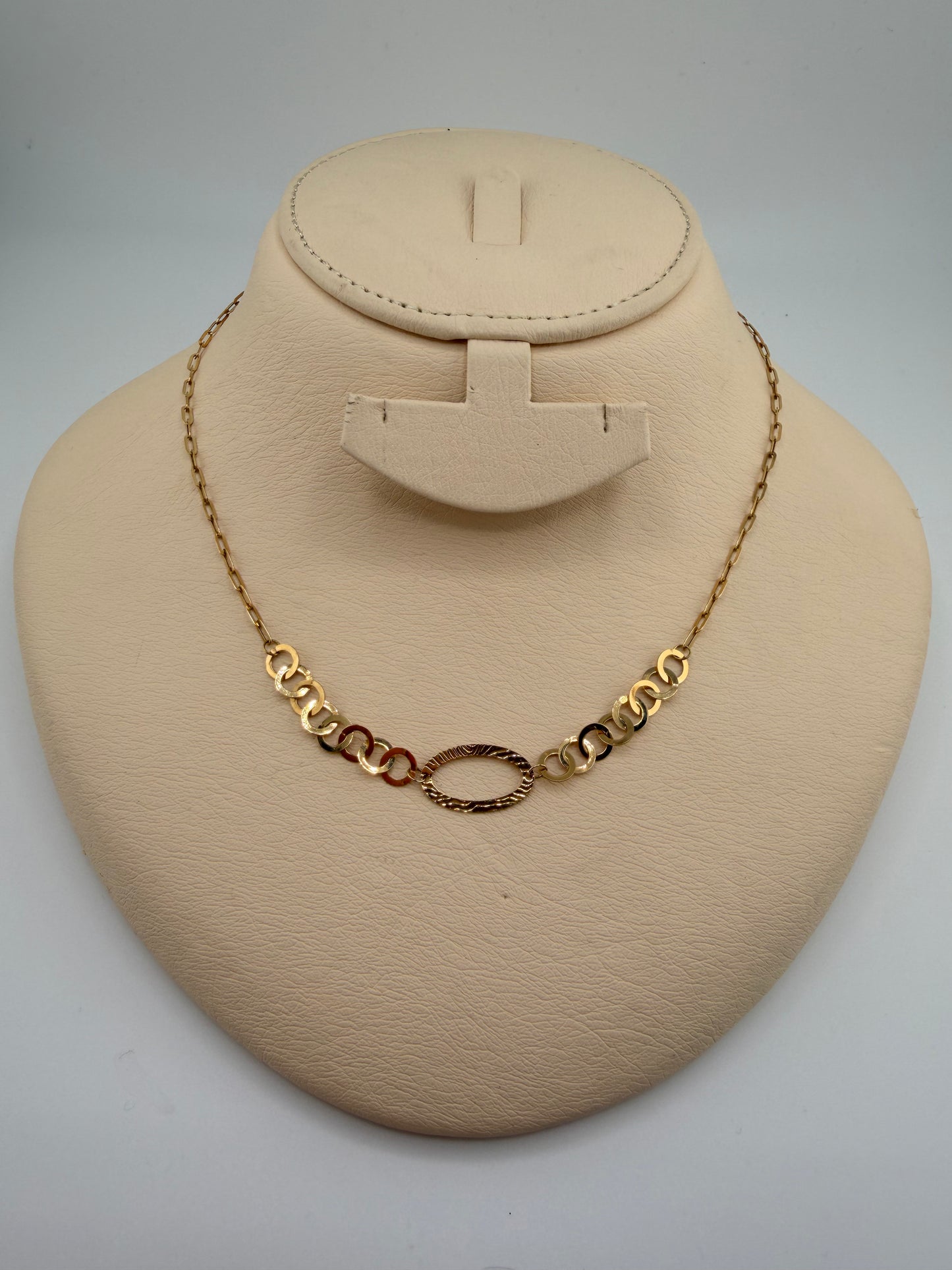 Collier Anneaux Entrelacés en Or 18K