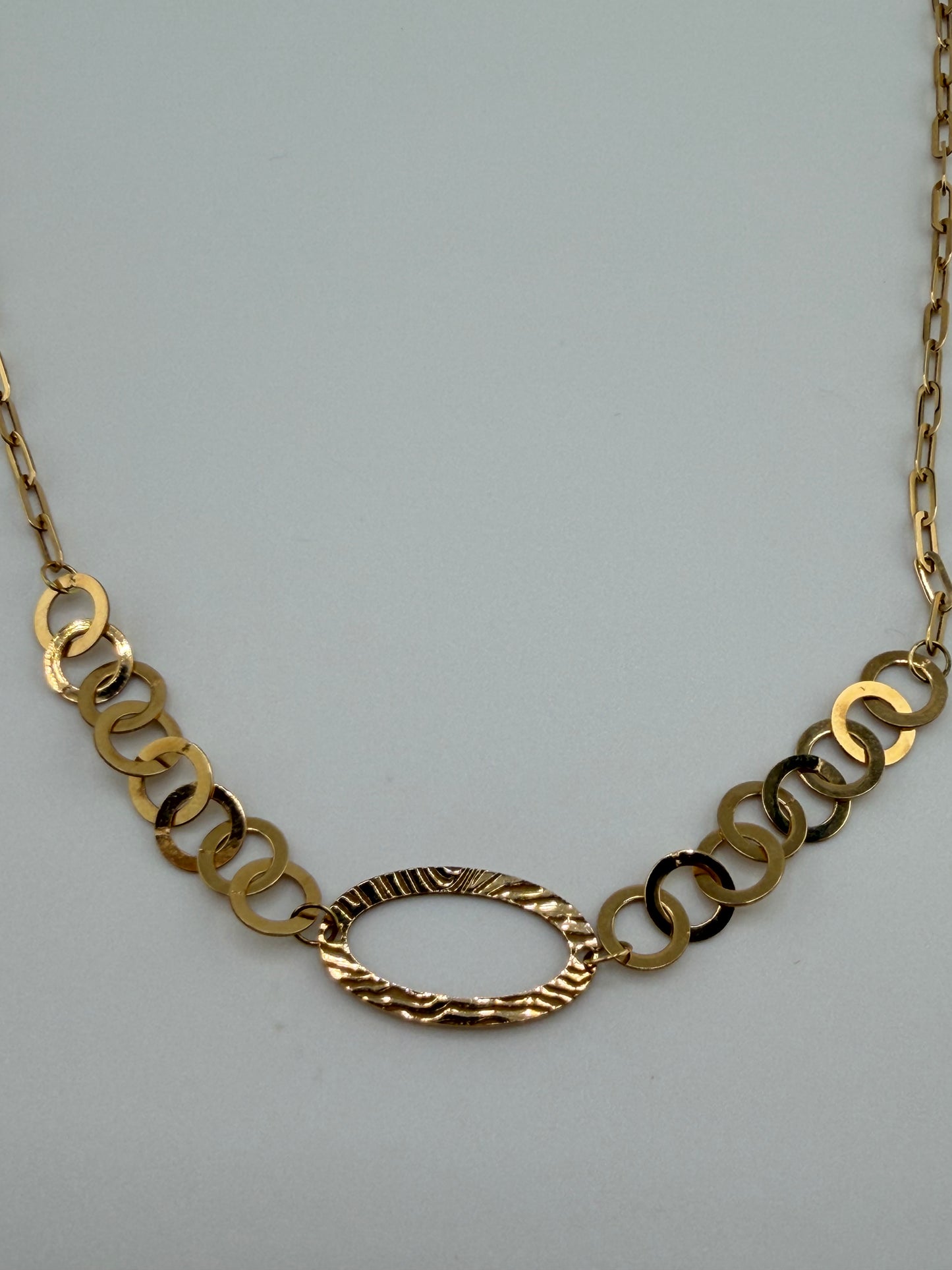 Collier Anneaux Entrelacés en Or 18K
