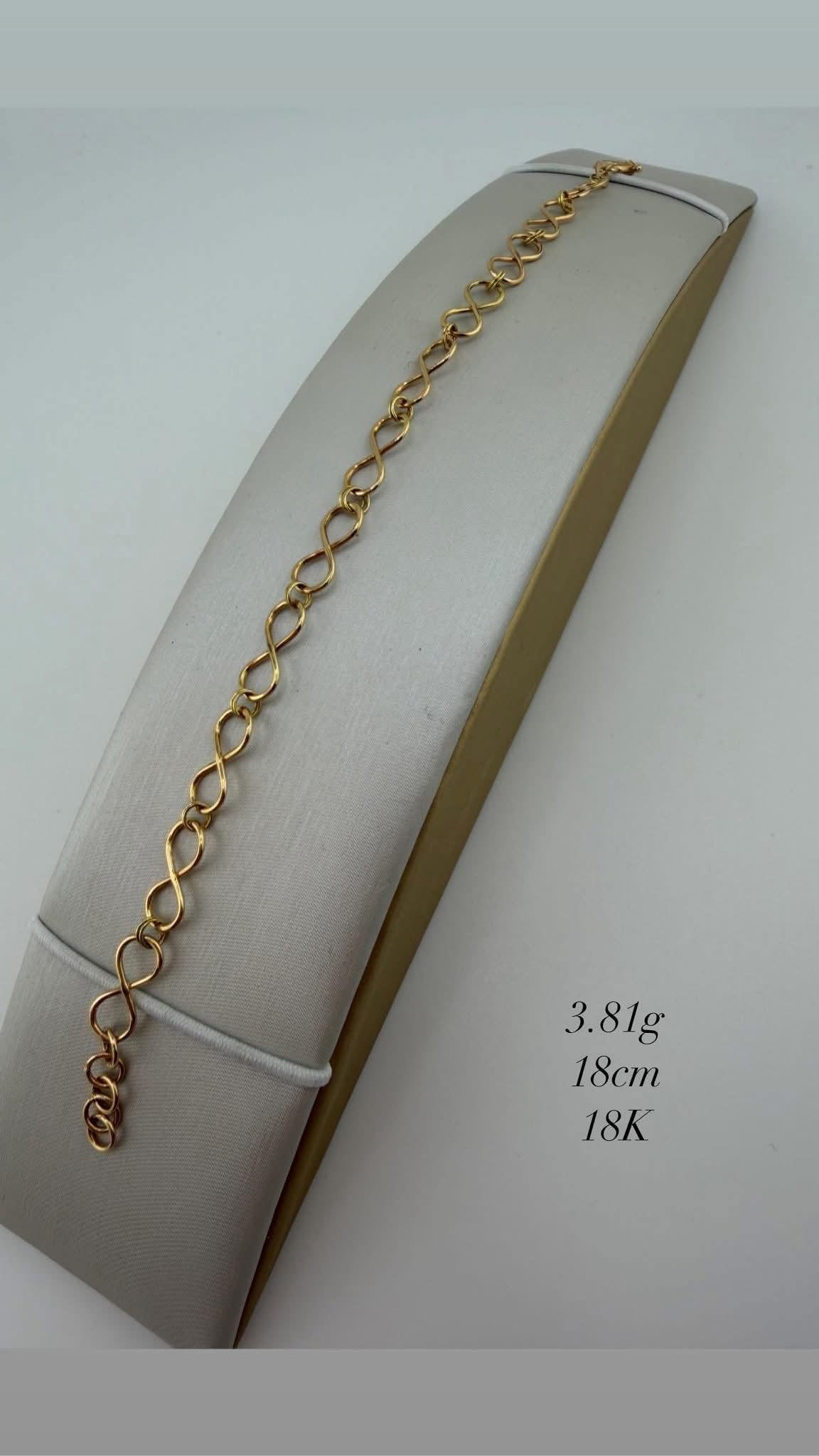 Bracelet Infini en Or Jaune 18 Carats