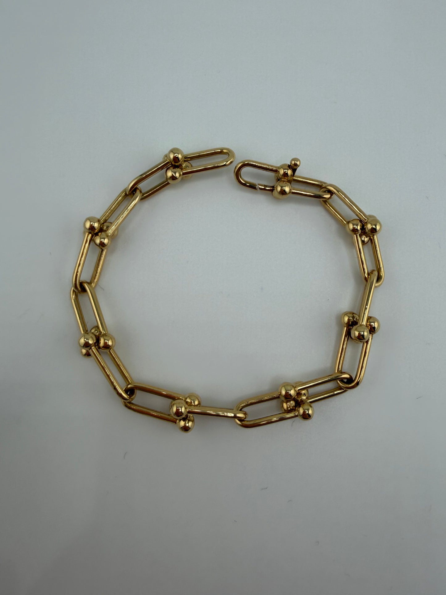 Bracelet à Maillons Uniformes en Or 18 Carats – Style Trombone