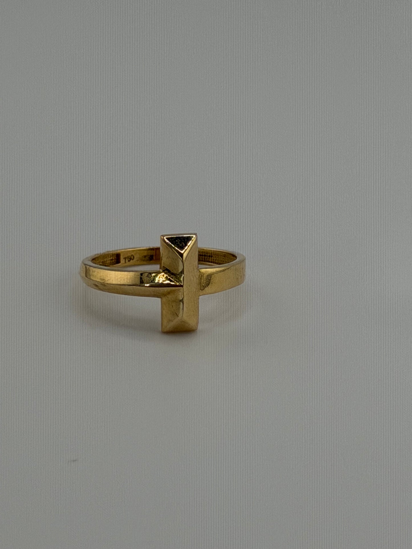 Bague T Style Clou en Or 18K