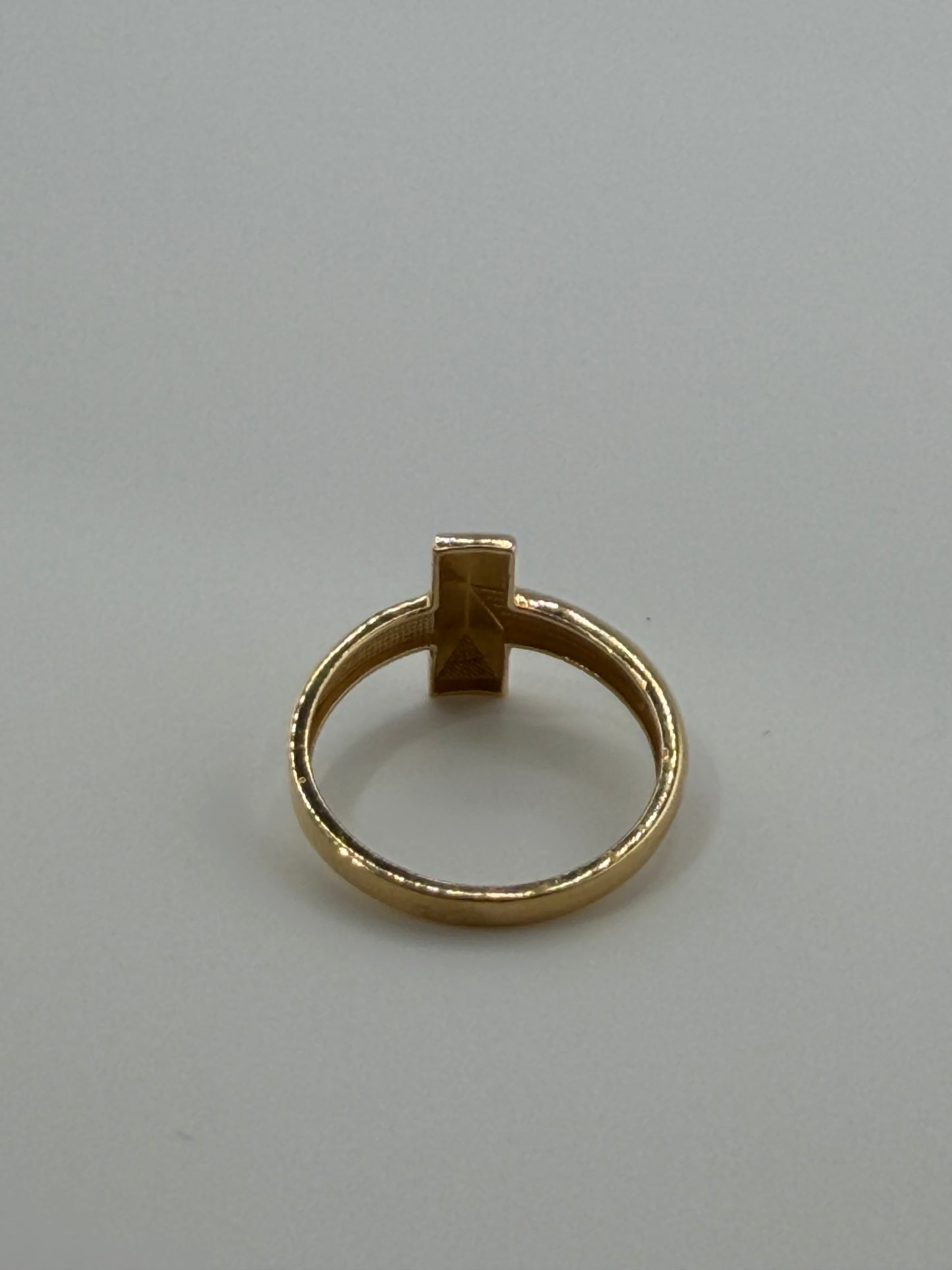 Bague T Style Clou en Or 18K