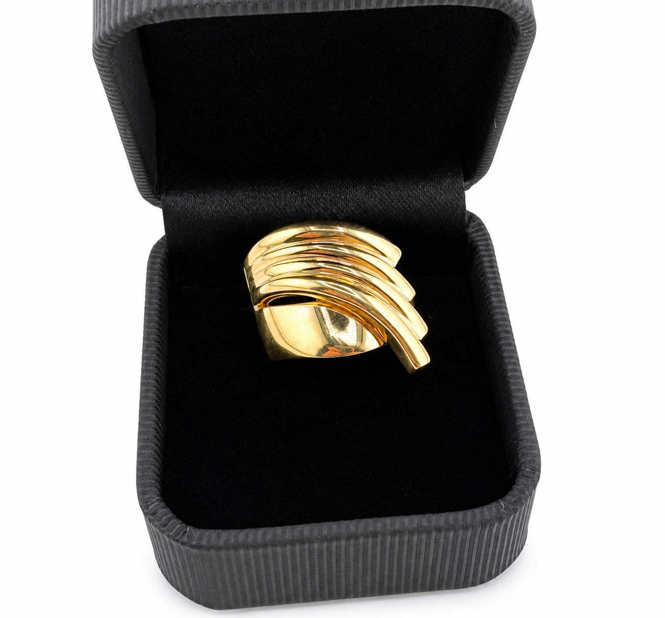 Bague large ondulée en or 18K – Design contemporain