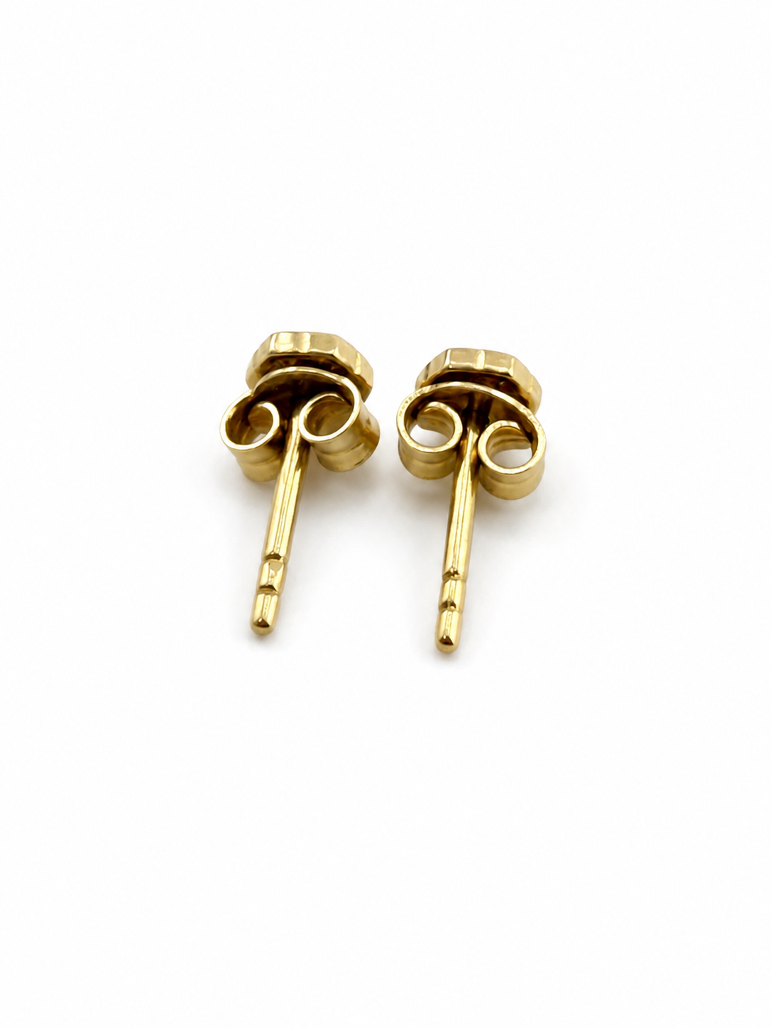 Small 18K yellow gold hexagonal earrings