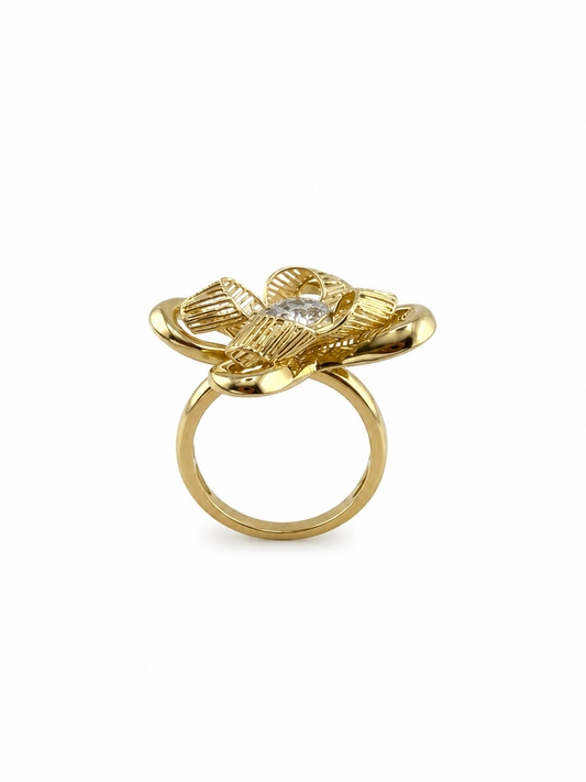 18K Gold Flower Ring with Zircons – Size 7