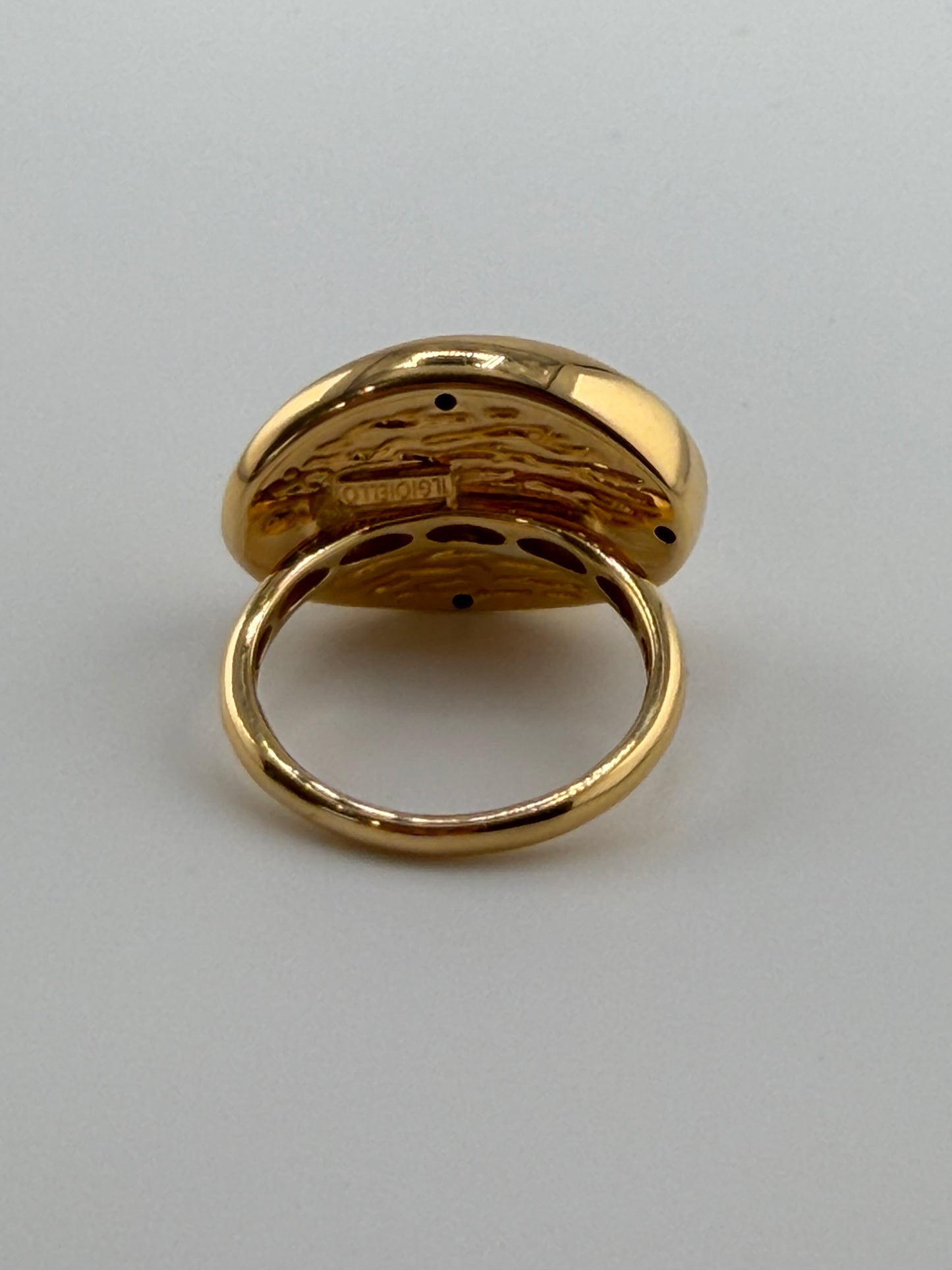 18K Yellow Gold Openwork Oval Ring – Size 7