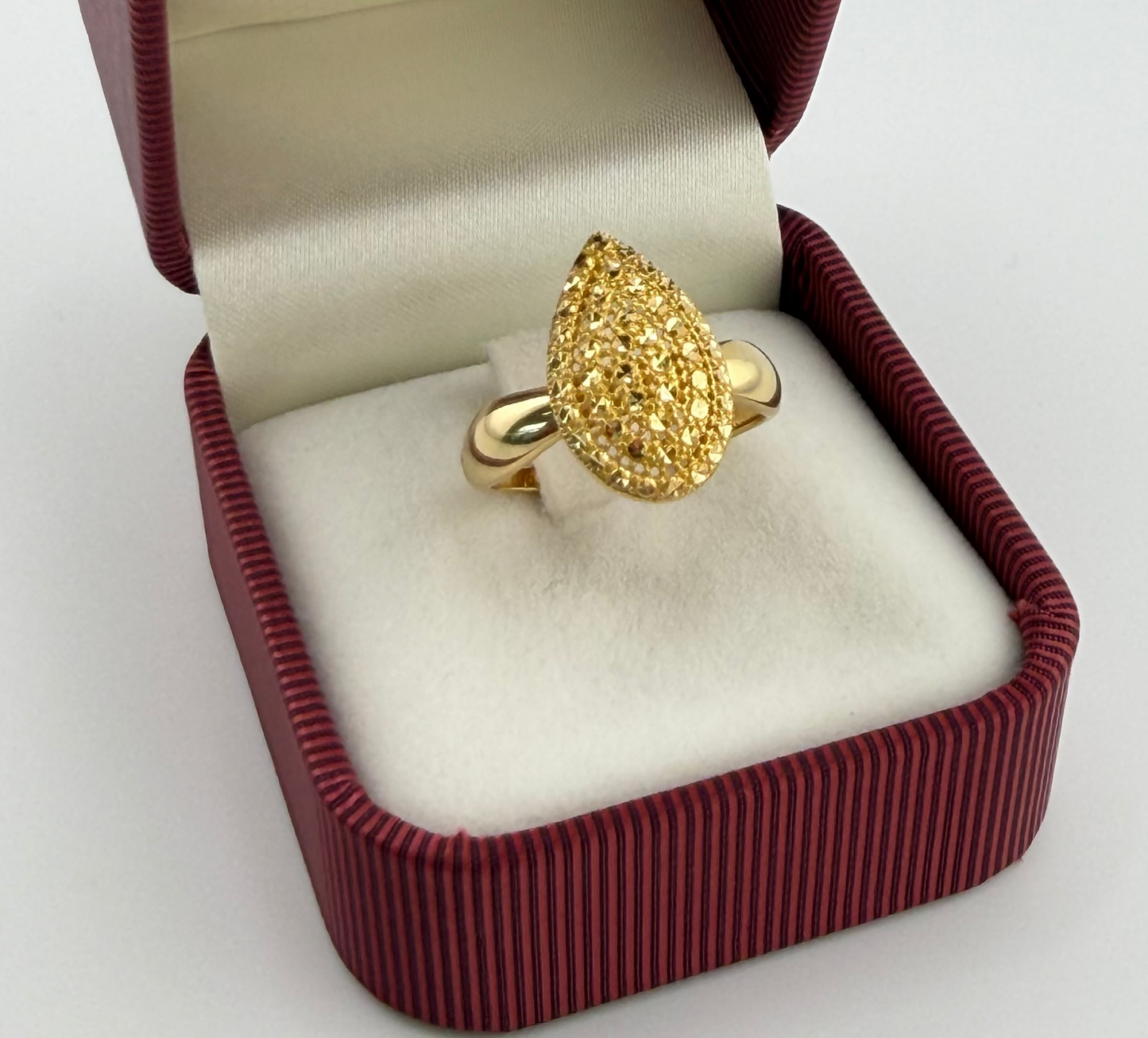 18K Yellow Gold Diamond Drop Ring
