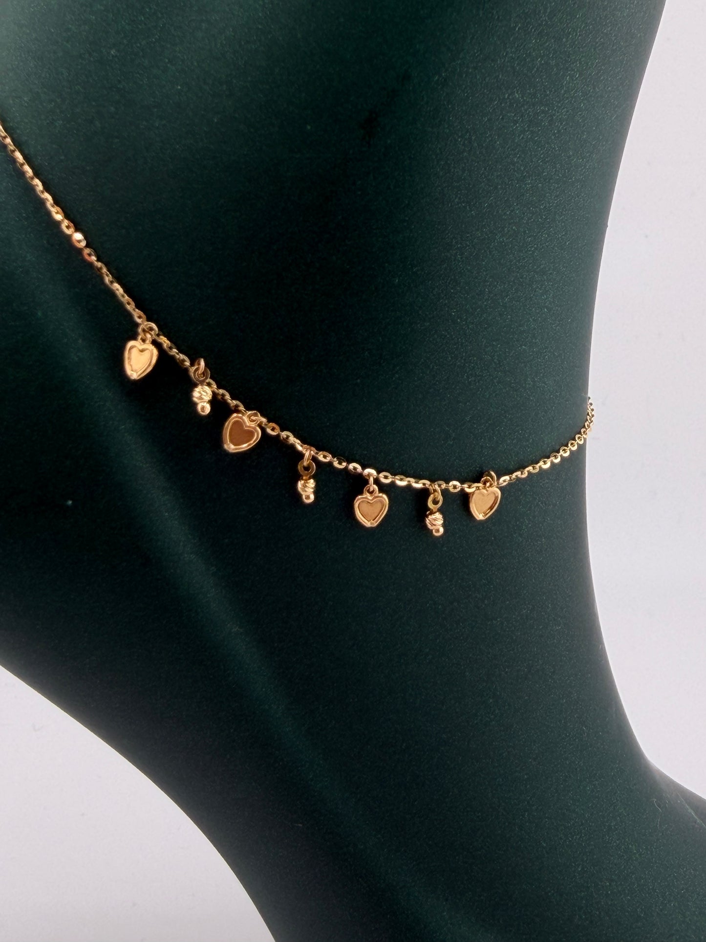 Bracelet de cheville cœurs en or jaune 18K