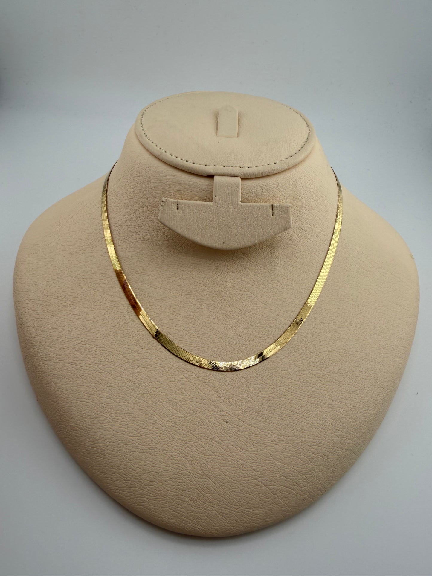 Collier maille serpent en or jaune 18K – 42 cm