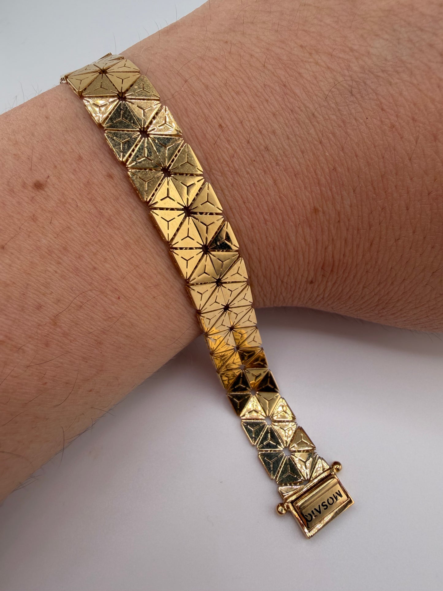 Gourmette maillons gravés géométriques en or 18K — 17,47 g