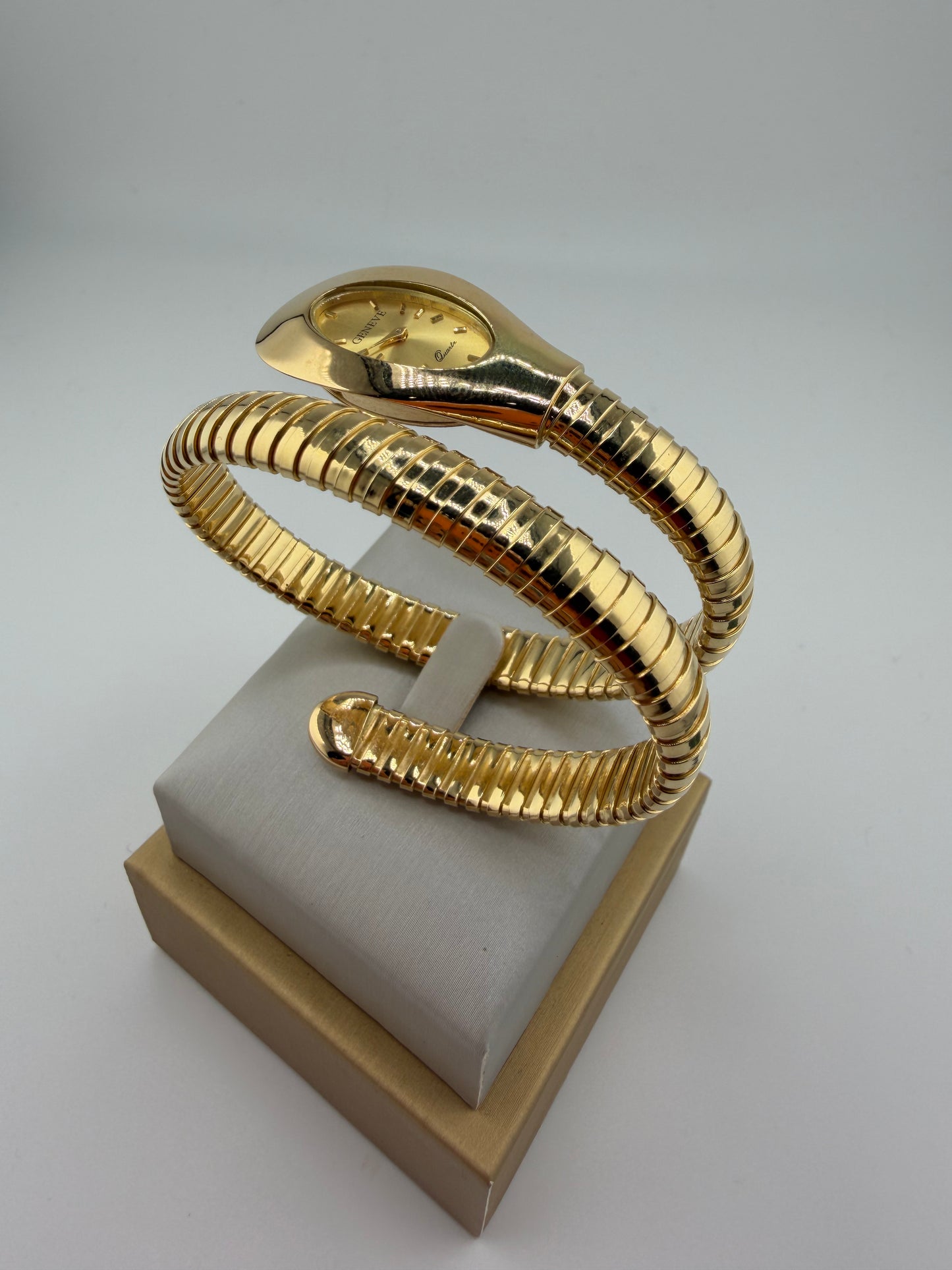 Montre Geneve Serpent en or 18K – Fabrication italienne