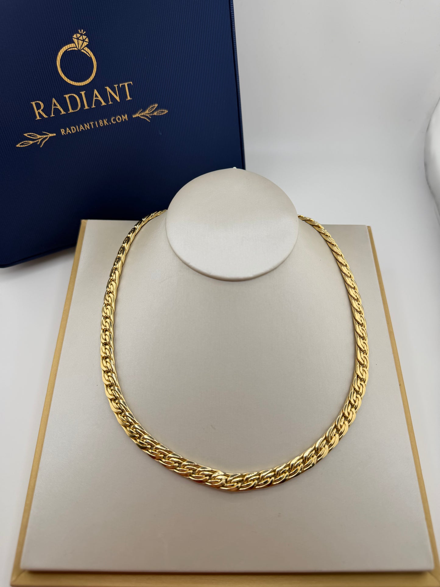Collier italien à maille tressée en or 18K – 44 cm