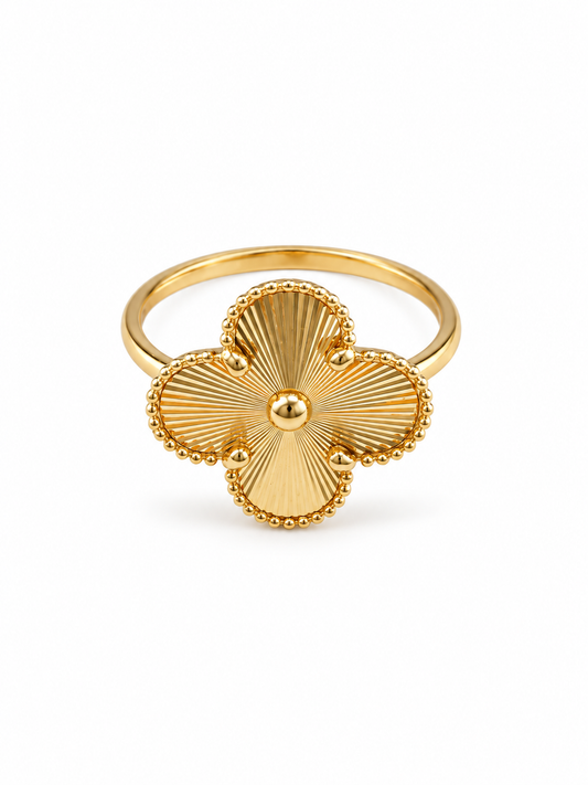 Bague trèfle légère en or 18K 1.64g