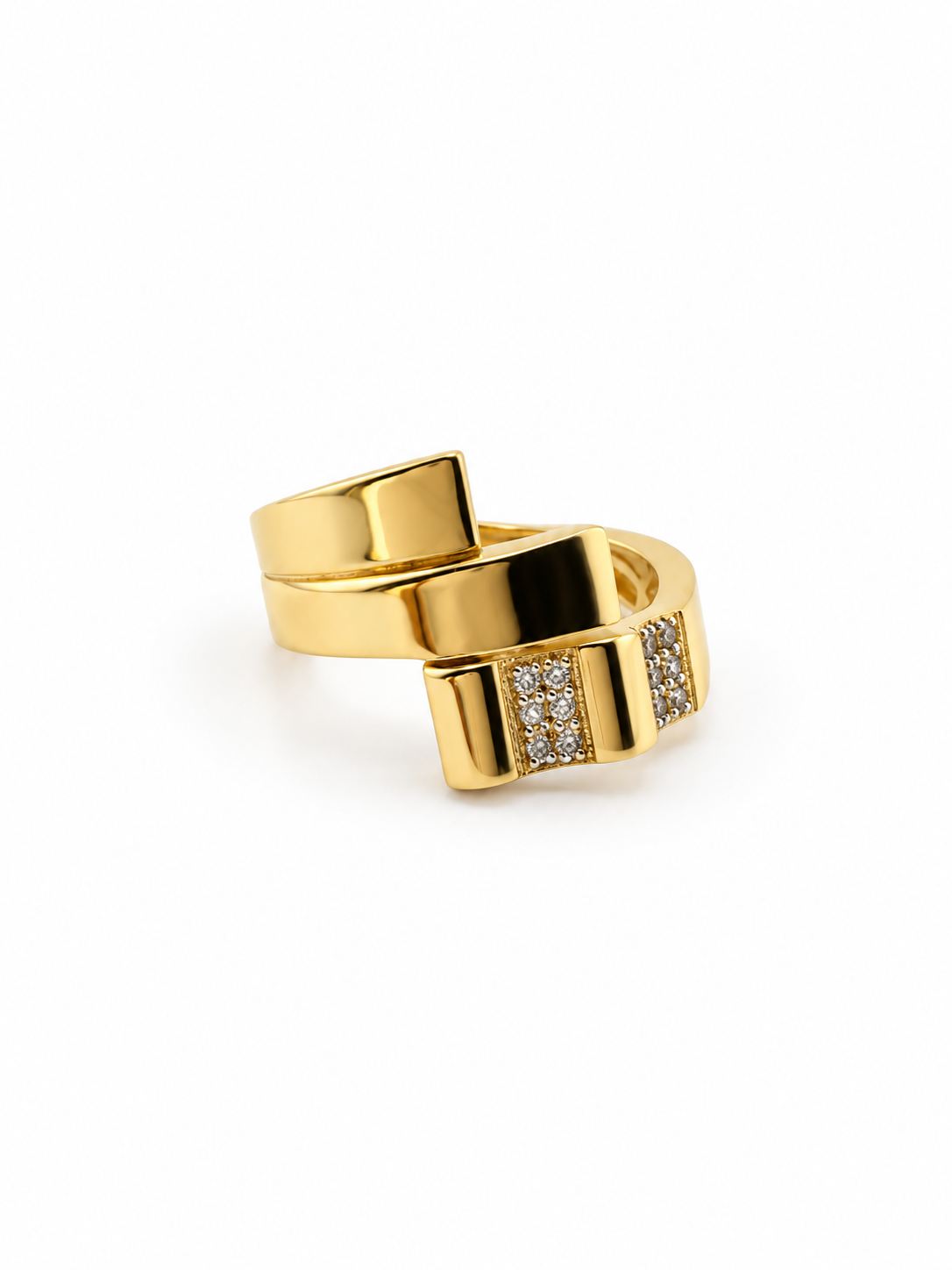 Bague Élégance Sculpturale en or 18K et zircons 3.62g