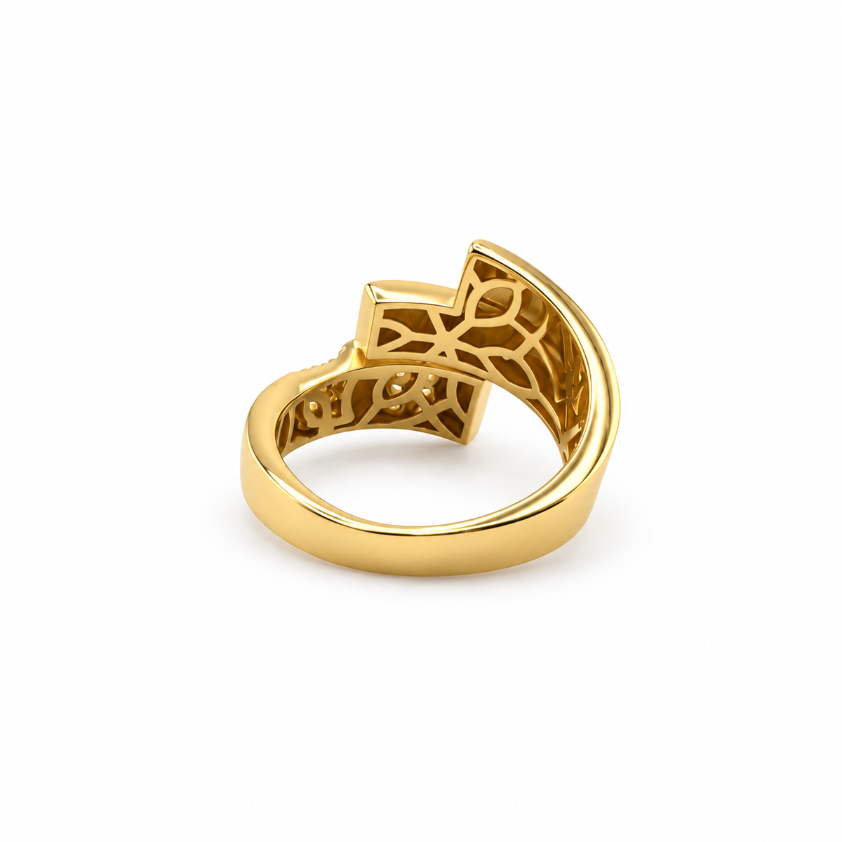 Bague Élégance Sculpturale en or 18K et zircons 3.62g