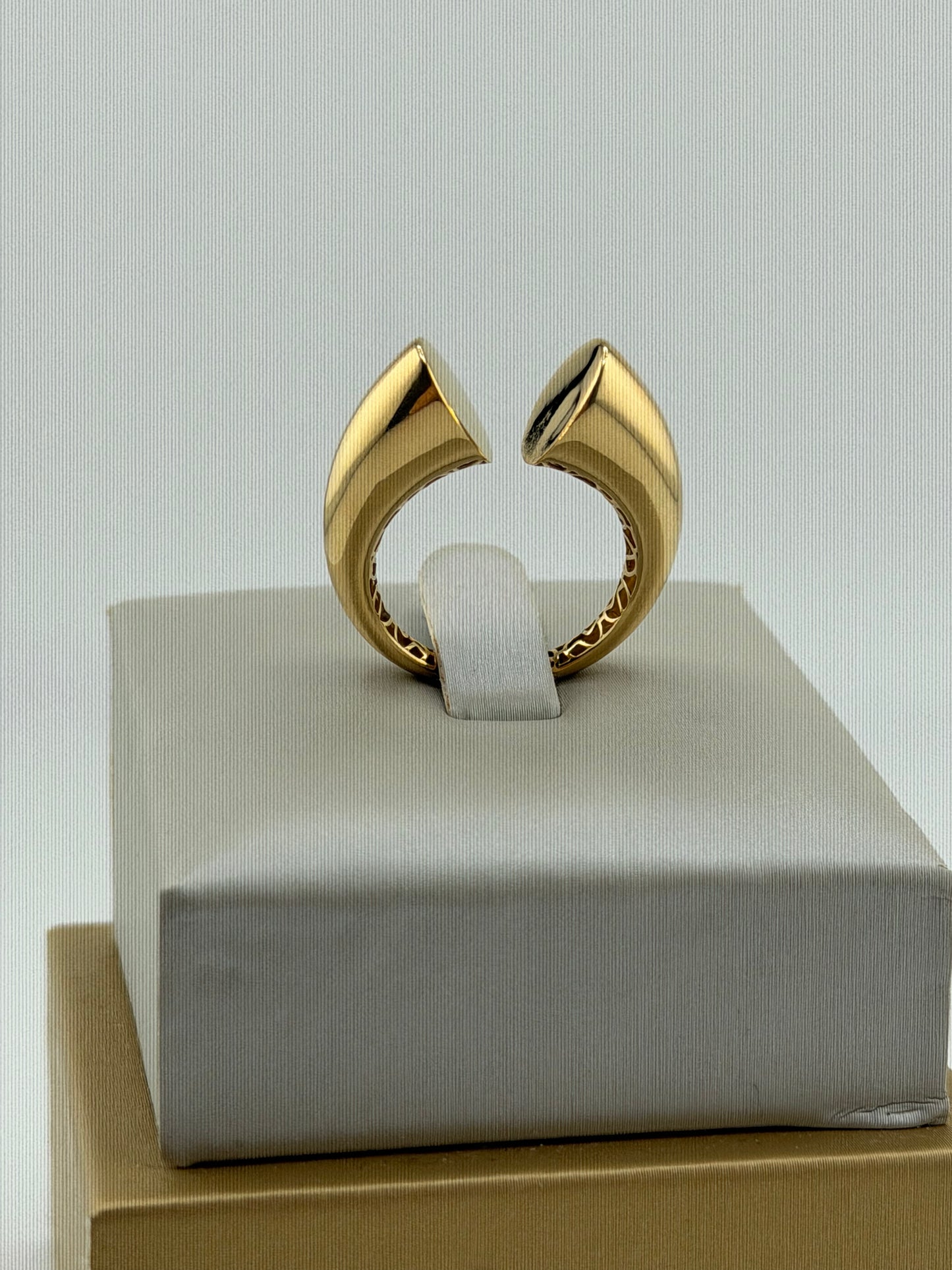 Bague Sculpturale Ouverte en Or 18K — 3,21 g