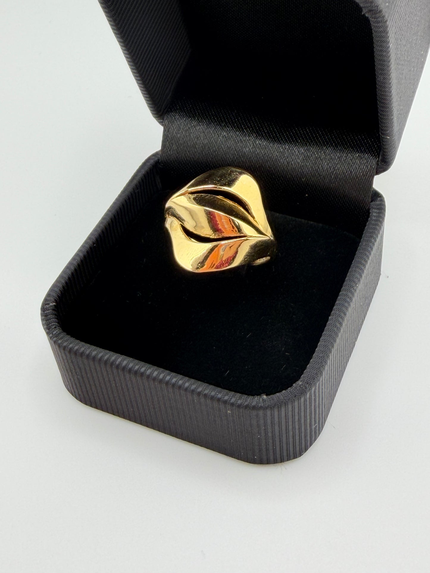 Bague Éclat Ondulé en or 18K – 3,72 g