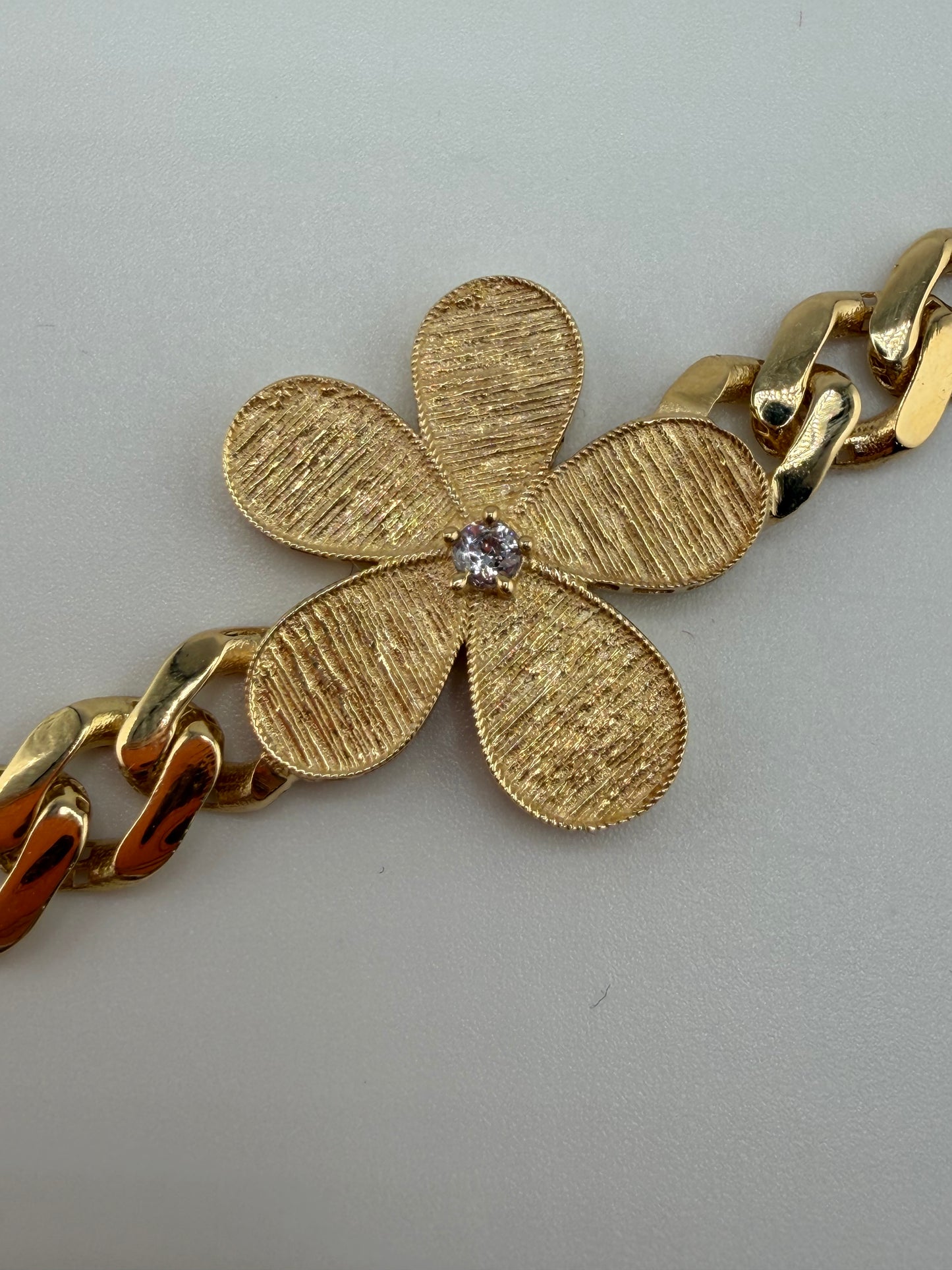 Bracelet fleur en or jaune 18 carats — 5,23 g