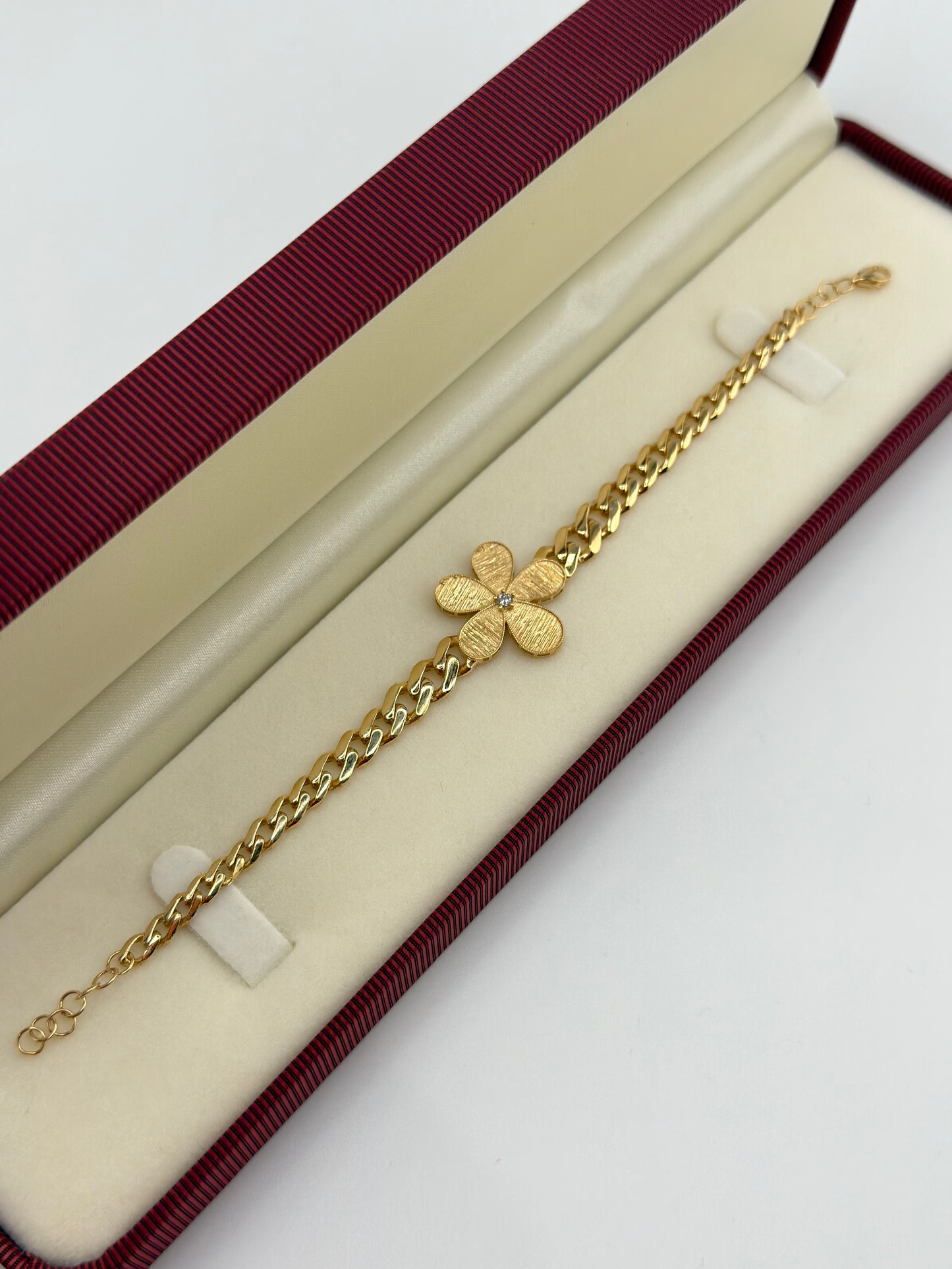 Bracelet fleur en or jaune 18 carats — 5,23 g